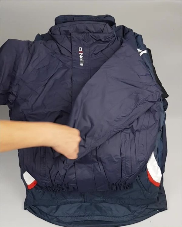 Фотография  528 - Куртки СПОРТ СТОК дети#10 кг , Лот№ 2641 оптом в Благовещенске и Амурской области