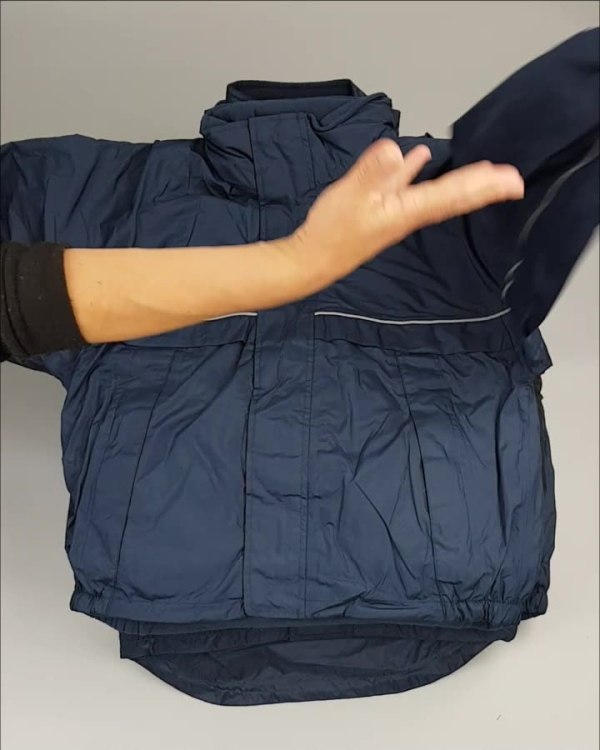 Фотография  645 - Куртки СПОРТ СТОК дети#10 кг , Лот№ 2642 оптом в Благовещенске и Амурской области