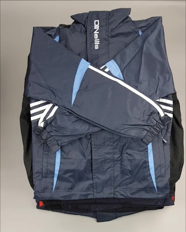 Фотография  539 - Куртки СПОРТ СТОК дети#10 кг , Лот№ 2643 оптом в Благовещенске и Амурской области