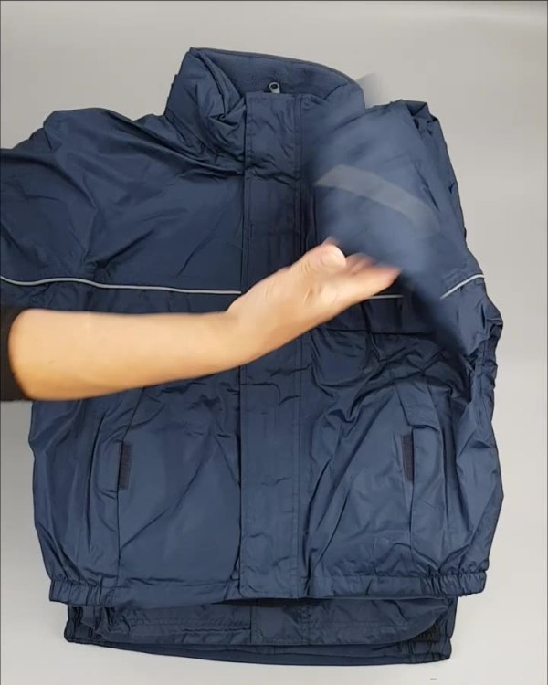 Фотография  929 - Куртки СПОРТ СТОК дети#10 кг , Лот№ 2644 оптом в Благовещенске и Амурской области