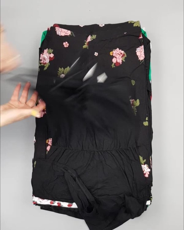 Фотография  946 - CALZEDONIA лето mix#50 шт, ЛОТ №4073 оптом в Благовещенске и Амурской области