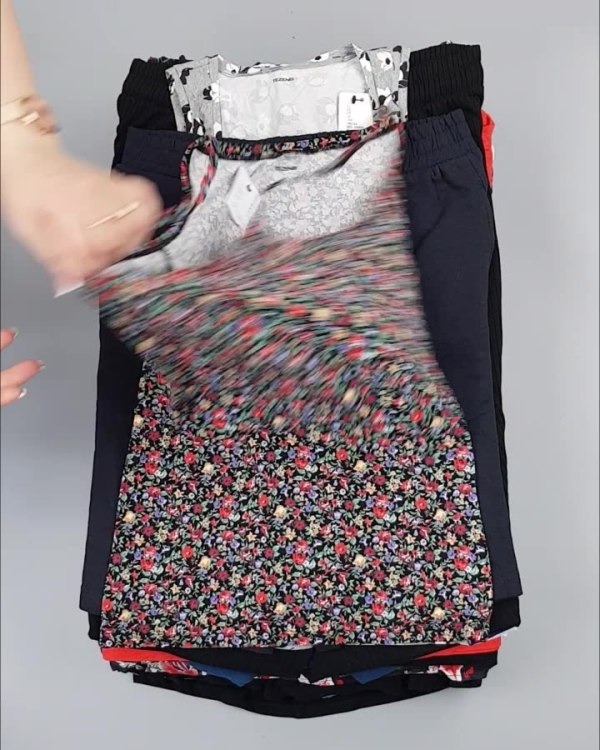 Фотография  484 - CALZEDONIA лето mix#50 шт, ЛОТ №4073 оптом в Благовещенске и Амурской области