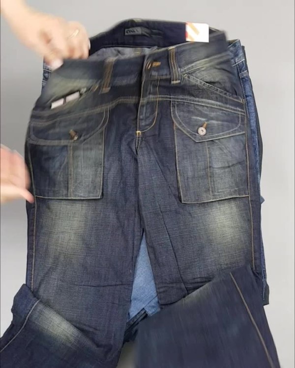 Фотография  700 - Джинсы Италия#20 шт, ЛОТ №4301 оптом в Благовещенске и Амурской области