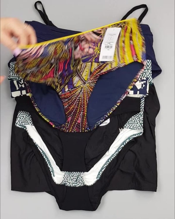 Фотография  632 - Купальники Chantelle#30 шт, ЛОТ №4410 оптом в Благовещенске и Амурской области