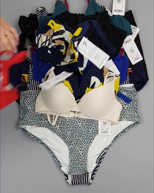 Фотография  234 - Купальники Chantelle#23 шт, ЛОТ №4412 оптом в Благовещенске и Амурской области