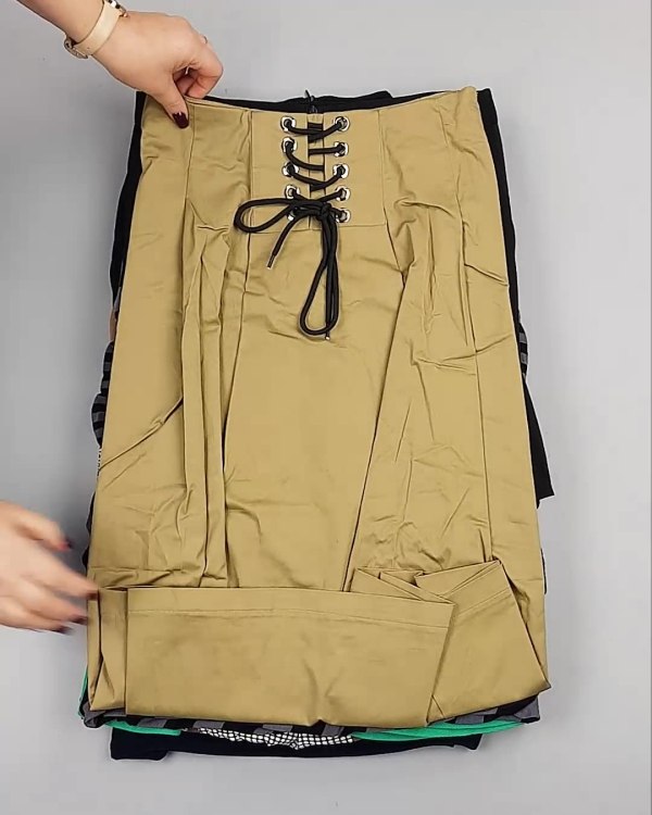 Фотография  713 - Юбки Корея#20 шт, ЛОТ №5061 оптом в Благовещенске и Амурской области