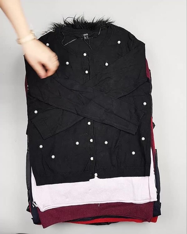 Фотография  189 - OVS Winter м/ж mix#15 кг, ЛОТ №5412 оптом в Благовещенске и Амурской области