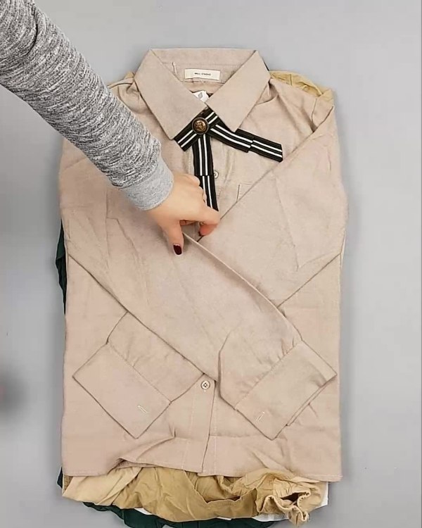 Фотография  617 - Блузки Корея#20 шт, ЛОТ №5622 оптом в Благовещенске и Амурской области