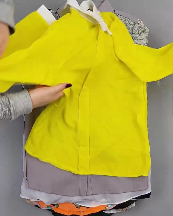 Фотография  668 - Блузки Корея#20 шт, ЛОТ №5622 оптом в Благовещенске и Амурской области