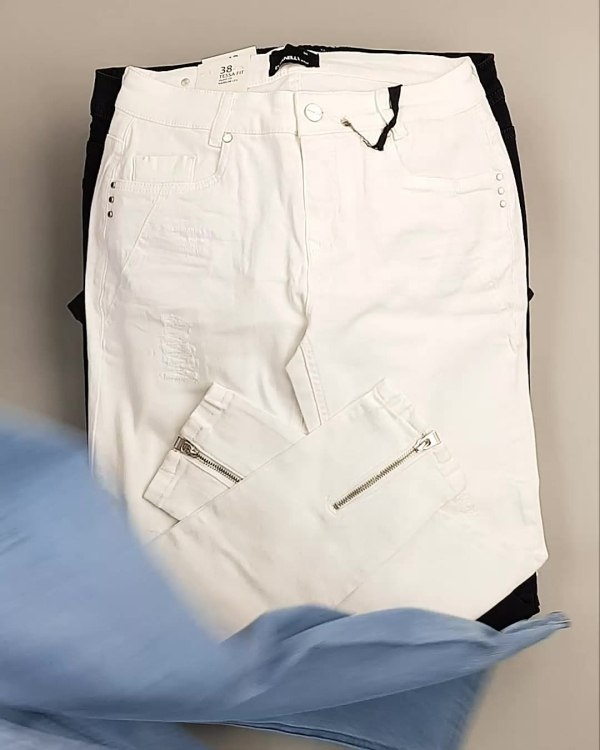 Фотография  966 - Джинсы DK Company 022024#10 кг, ЛОТ №5947 оптом в Благовещенске и Амурской области