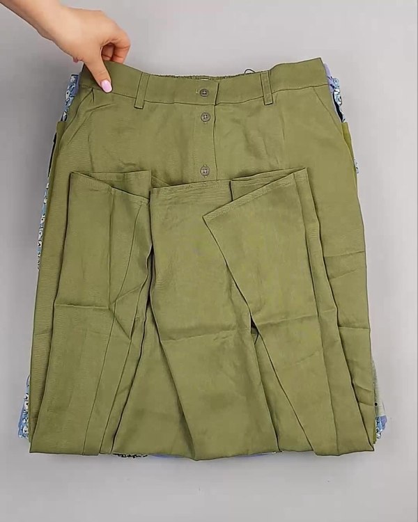 Фотография  993 - Юбки Bestseller 44#5 кг, ЛОТ №6119 оптом в Благовещенске и Амурской области