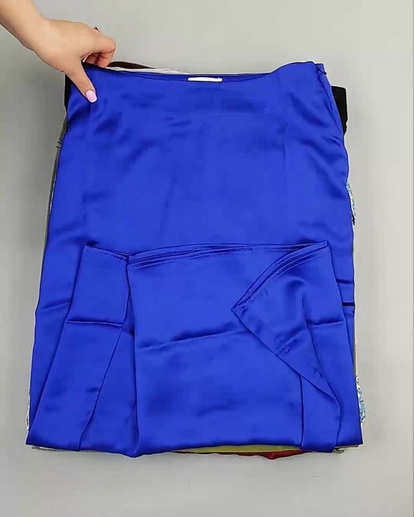 Фотография  610 - Юбки Bestseller 44#5 кг, ЛОТ №6120 оптом в Благовещенске и Амурской области