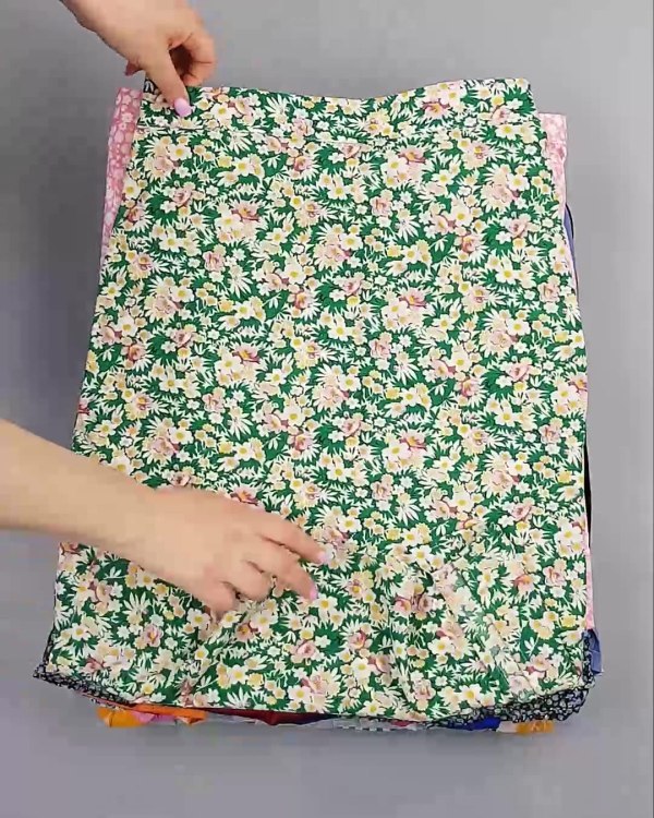 Фотография  925 - Юбки Bestseller 44#5 кг, ЛОТ №6123 оптом в Благовещенске и Амурской области