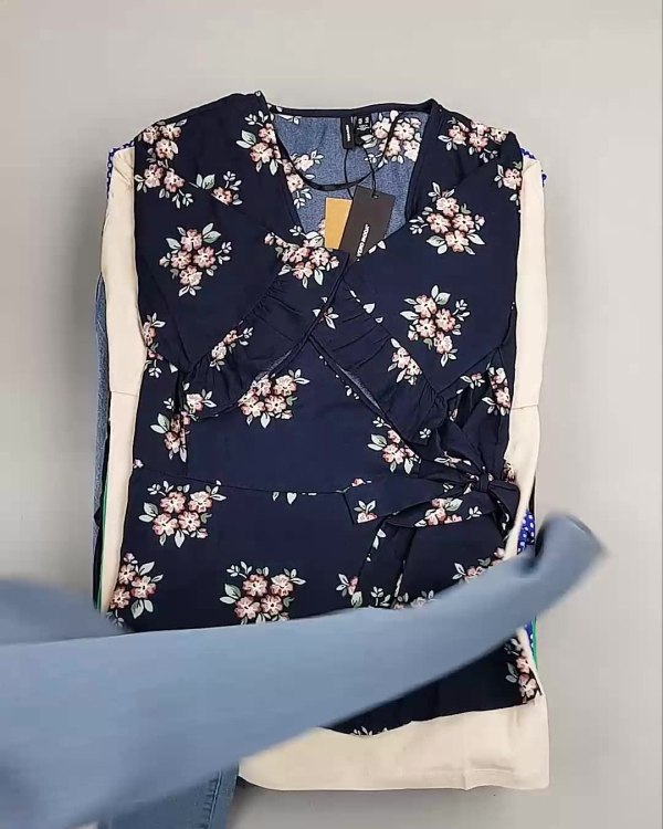 Фотография  252 - DK, Bestseller Summer mix#50 кг, ЛОТ №6186 оптом в Благовещенске и Амурской области