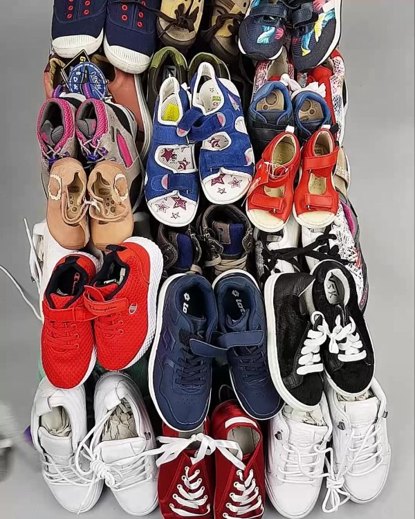 Фотография  950 - Обувь СТОК дети лето#15,4 кг, ЛОТ №6191 оптом в Благовещенске и Амурской области