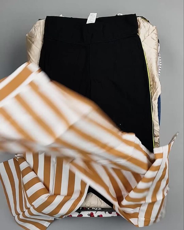 Фотография  531 - CALZEDONIA лето mix#50 шт, ЛОТ №6366 оптом в Благовещенске и Амурской области