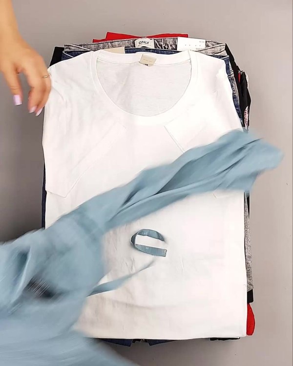 Фотография  876 - DK, Bestseller + Summer mix#15 кг, ЛОТ №6410 оптом в Благовещенске и Амурской области