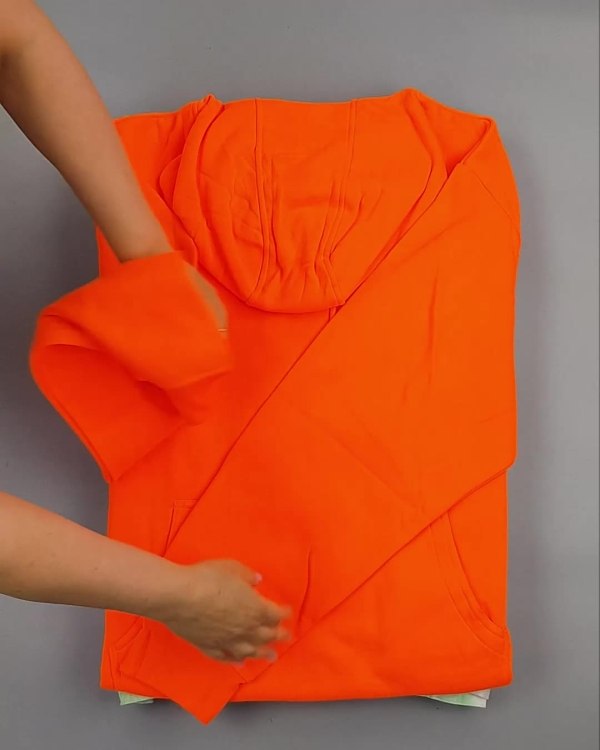 Фотография  788 - Толстовки СТОК CAN 0424#10 кг, ЛОТ №6425 оптом в Благовещенске и Амурской области