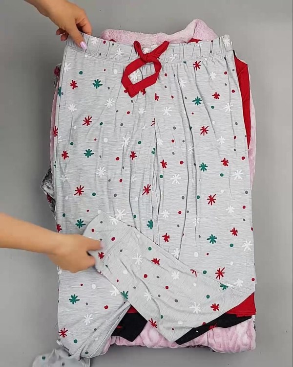 Фотография  431 - Домашняя одежда CAN#10 кг, ЛОТ №6482 оптом в Благовещенске и Амурской области