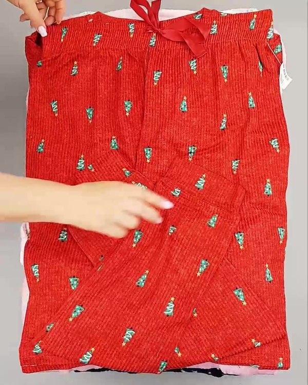 Фотография  390 - Домашняя одежда CAN#10 кг, ЛОТ №6482 оптом в Благовещенске и Амурской области