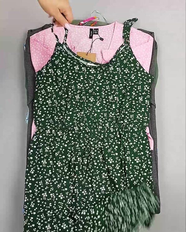 Фотография  301 - Платья Bestseller 44#5 кг, ЛОТ №6538 оптом в Благовещенске и Амурской области