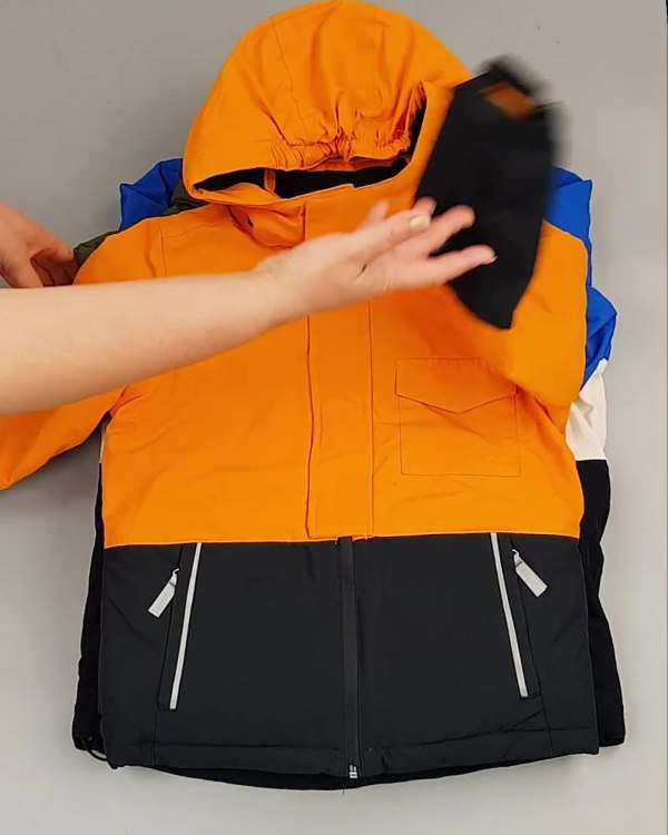 Фотография  112 - Верхняя одежда TCM kids 074#7 кг, ЛОТ №6681 оптом в Благовещенске и Амурской области