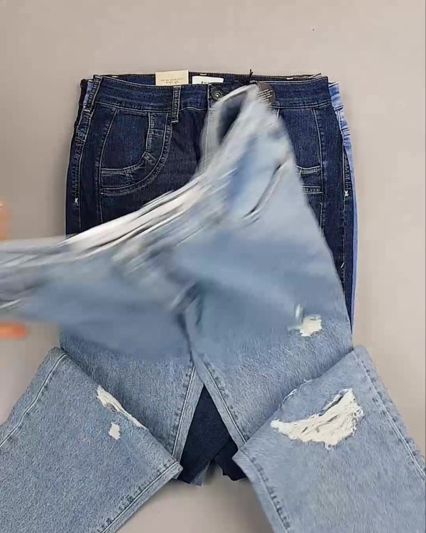 Фотография  494 - Джинсы женские Дания#10 кг, ЛОТ №6762 оптом в Благовещенске и Амурской области