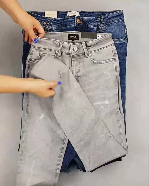 Фотография  707 - Джинсы женские Дания#10 кг, ЛОТ №6762 оптом в Благовещенске и Амурской области