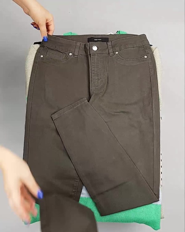 Фотография  553 - DK+Bestseller Winter mix 064#15 кг, ЛОТ №6898 оптом в Благовещенске и Амурской области