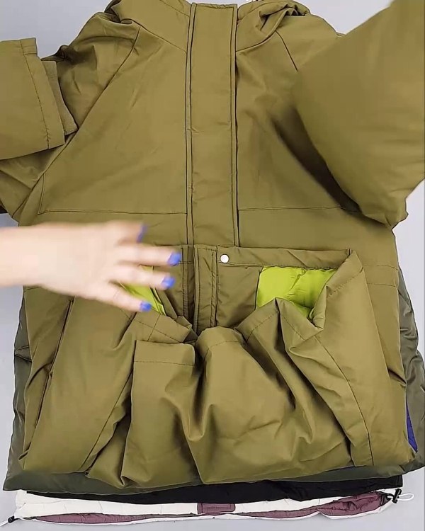 Фотография  341 - Верхняя одежда Дания#10,1 кг ЛОТ №6909 оптом в Благовещенске и Амурской области