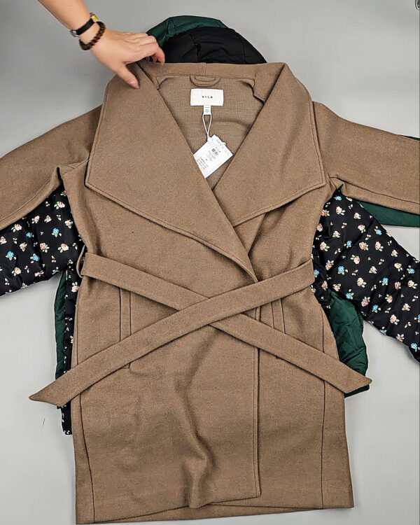 Фотография  742 - Верхняя одежда VILA#10 кг, ЛОТ №6824 оптом в Благовещенске и Амурской области