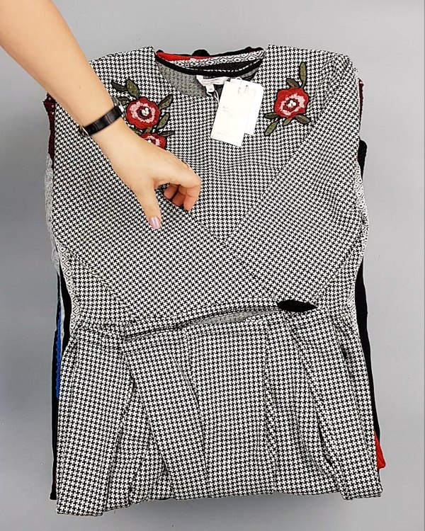 Фотография  758 - Cream Платья Winter#25 кг оптом в Благовещенске и Амурской области