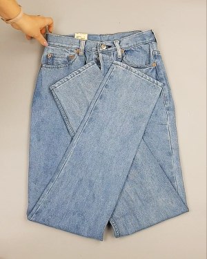 Фотография  456 - Джинсы LEVIS муж #7,7 кг, ЛОТ №7017 оптом в Благовещенске и Амурской области