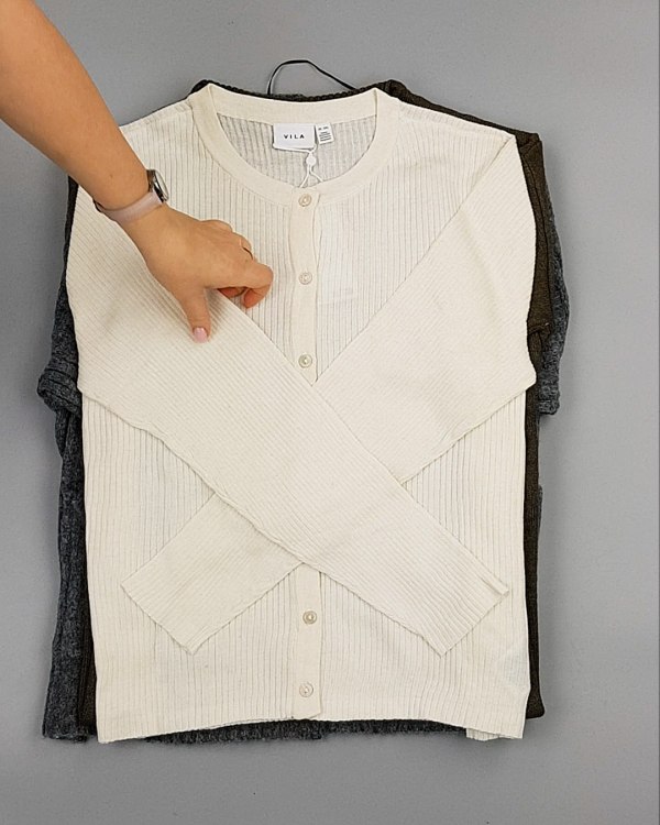 Фотография  638 - Кардиганы VILA W 104#7 кг, ЛОТ №7155 оптом в Благовещенске и Амурской области