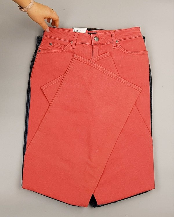 Фотография  195 - Джинсы LEE м/ж#7,9 кг, ЛОТ №7032 оптом в Благовещенске и Амурской области