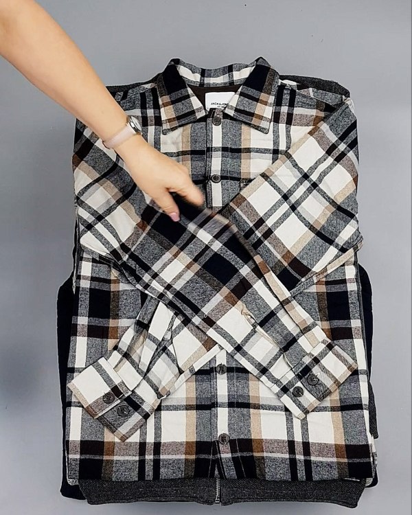 Фотография  855 - JACK JONES men mix 104#18 кг, ЛОТ №7043 оптом в Благовещенске и Амурской области