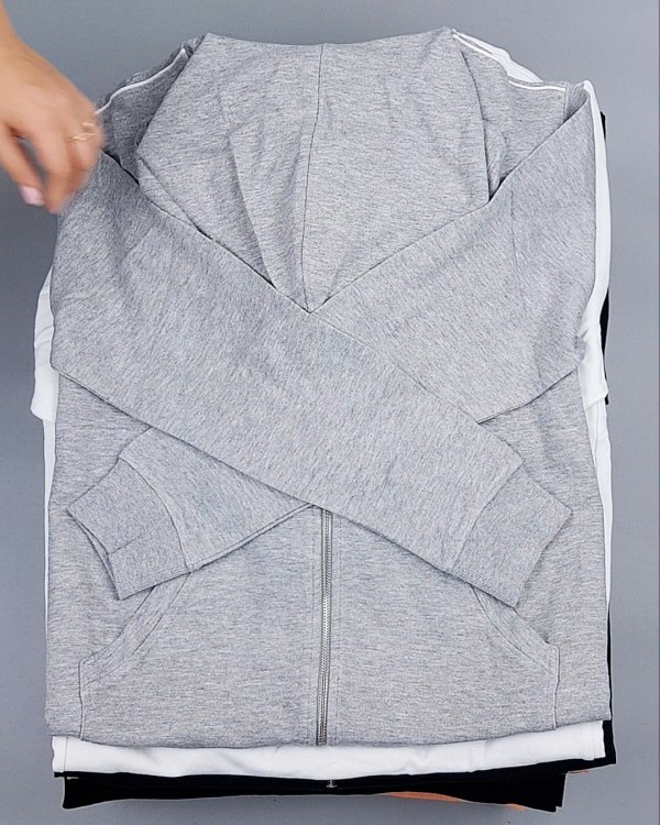 Фотография  830 - SORBINO+RICHMOND men (толстовки+штаны)#9,9 кг, ЛОТ №7106 оптом в Благовещенске и Амурской области