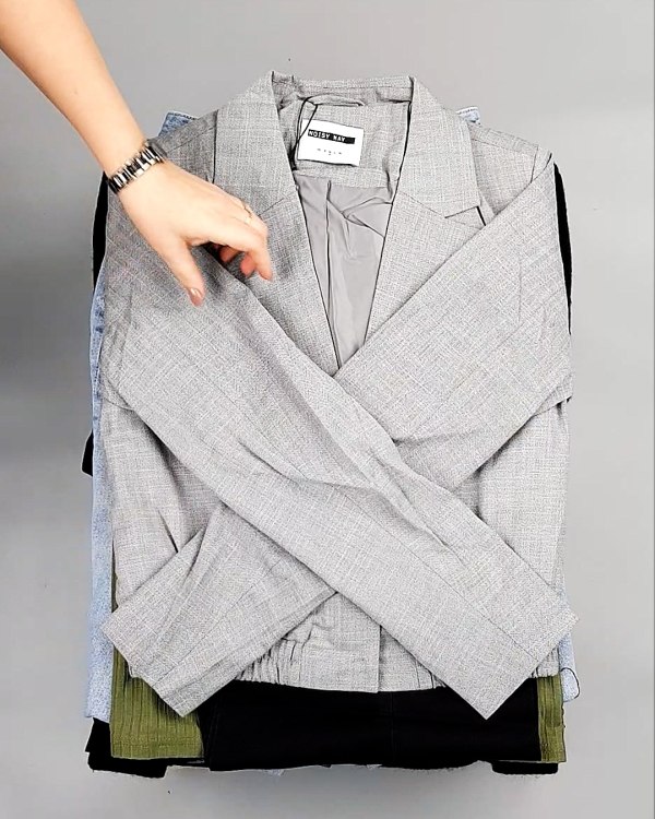 Фотография  890 - Bestseller Winter mix 104#15 кг, ЛОТ №7347 оптом в Благовещенске и Амурской области