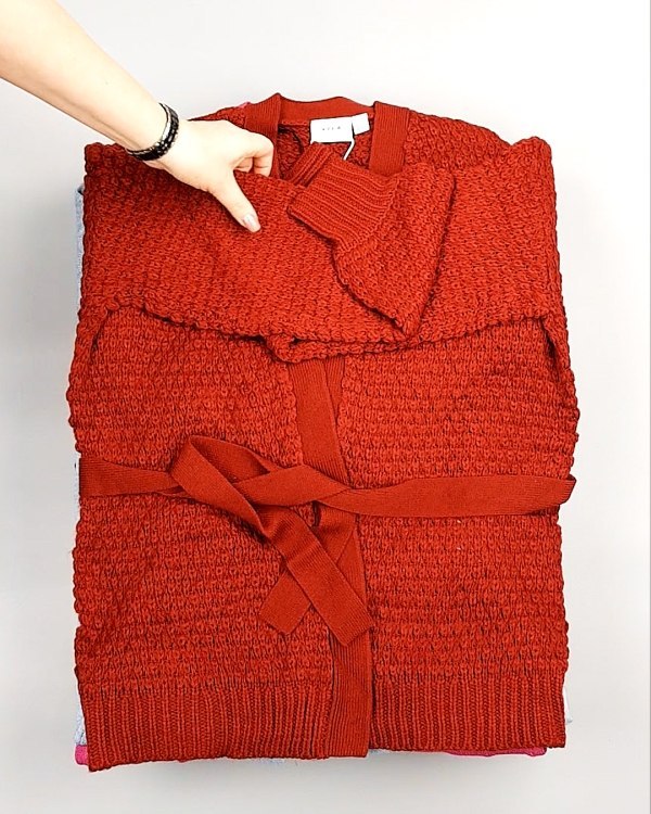 Фотография  802 - Кардиганы VILA W 104#7 кг, ЛОТ №7384 оптом в Благовещенске и Амурской области