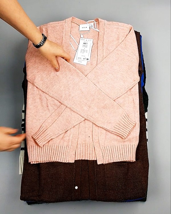 Фотография  409 - Кардиганы VILA W 104#7 кг, ЛОТ №7382 оптом в Благовещенске и Амурской области