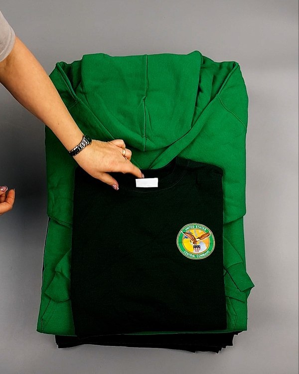 Фотография  757 - Толстовки м/ж (Sweat Tops)#20 кг, ЛОТ №7431 оптом в Благовещенске и Амурской области