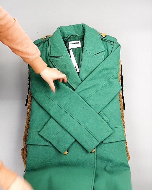 Фотография  926 - Bestseller Winter В mix 114#15 кг, ЛОТ №7376 оптом в Благовещенске и Амурской области