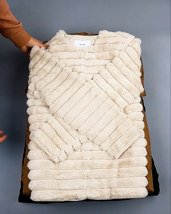 Фотография  680 - Bestseller Winter В mix 114#15 кг, ЛОТ №7374 оптом в Благовещенске и Амурской области