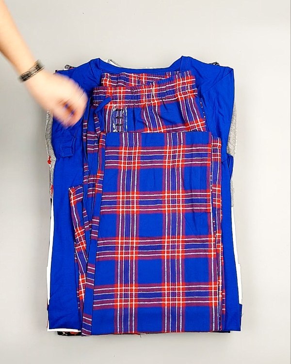 Фотография  519 - Домашняя одежда CAN 104#10 кг, ЛОТ №7330 оптом в Благовещенске и Амурской области