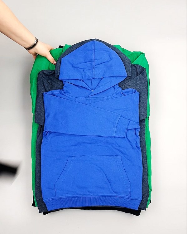 Фотография  636 - Толстовки м/ж (Sweat Tops)#20 кг, ЛОТ №7431 оптом в Благовещенске и Амурской области