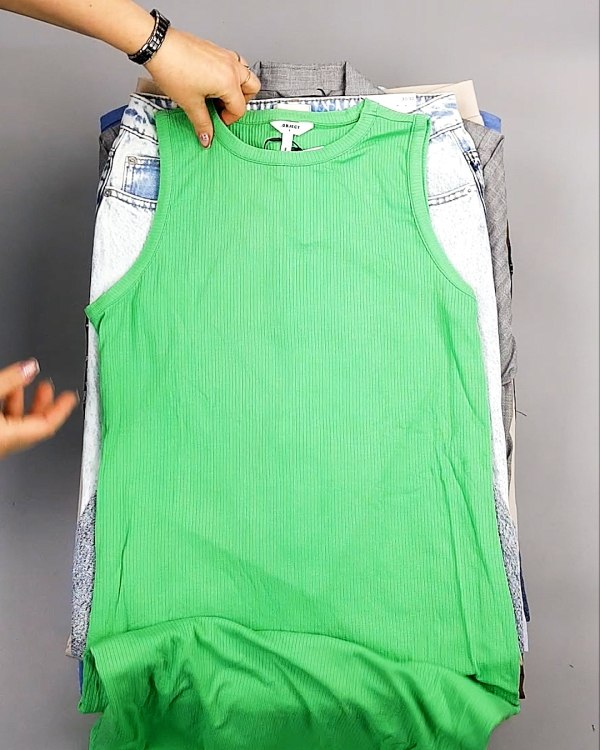 Фотография  882 - Bestseller Summer mix 104#15 кг, ЛОТ №7491 оптом в Благовещенске и Амурской области