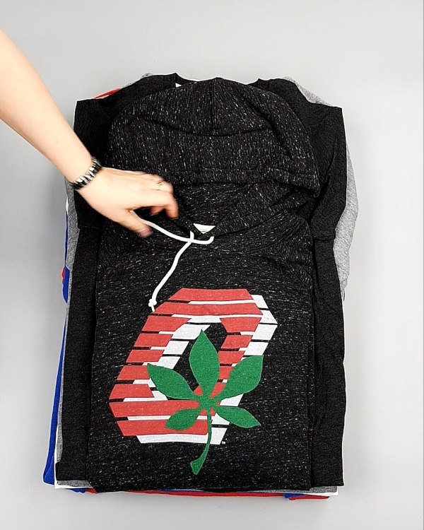 Фотография  204 - HOMAGE CAN 084#10 кг, ЛОТ №7498 оптом в Благовещенске и Амурской области