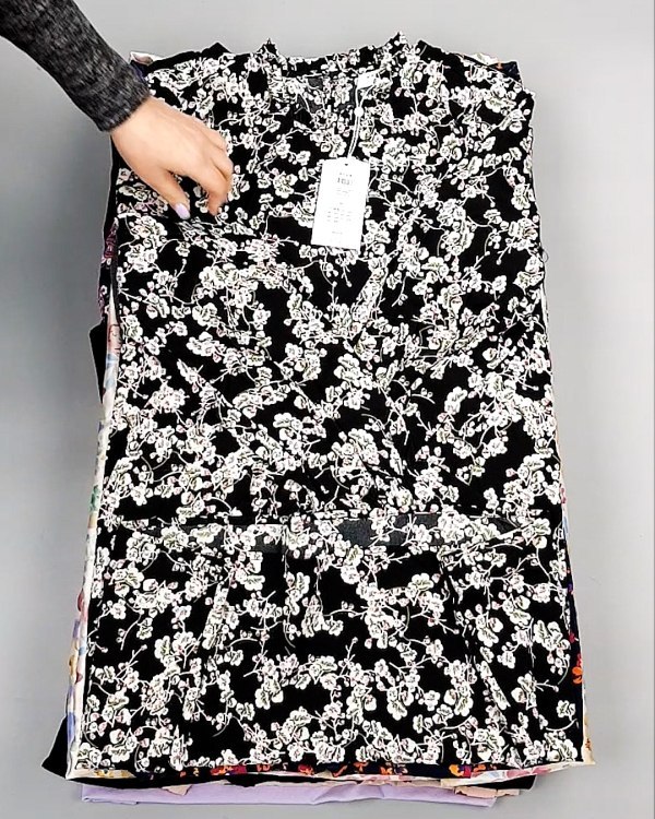 Фотография  995 - Платья VILA Summer 104#5 кг, ЛОТ №7837 оптом в Благовещенске и Амурской области