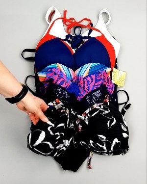 Фотография  845 - Купальники СТОК CAN 124#5 кг, ЛОТ №7690 оптом в Благовещенске и Амурской области