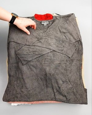 Фотография  931 - Джемпера СТОК CAN 084#7 кг, ЛОТ №7649 оптом в Благовещенске и Амурской области